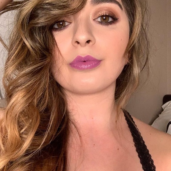 Meet your Posher, Antoinette - Picture 2 of 6